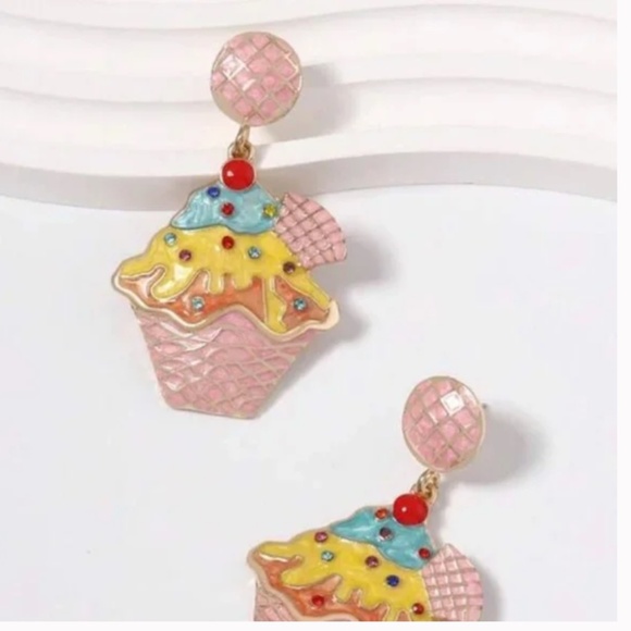 ❤️ FREE Ice Cream Ice cream Cone Waffle Hipster Artsy Art Chic Girly Earrings - Picture 3 of 4